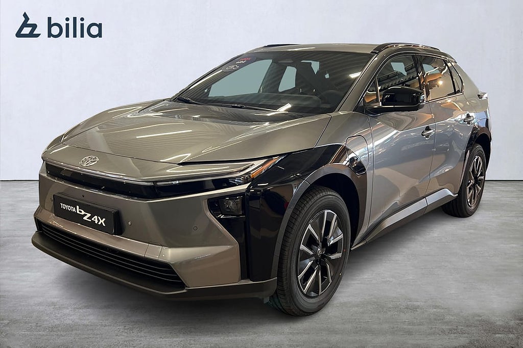 Toyota bZ4X För omgående leverans