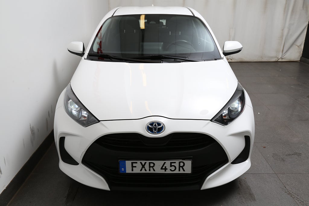 Toyota Yaris 1,5 VVT-i Hybrid CVT Active 5D Dragkrok 2020