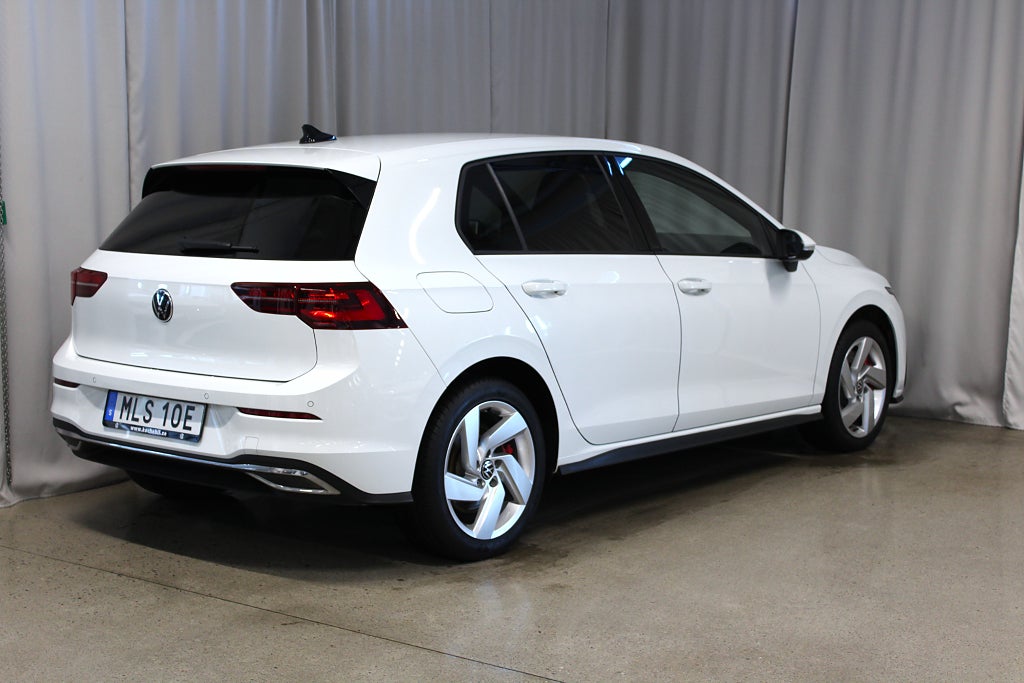 Volkswagen Golf 2021