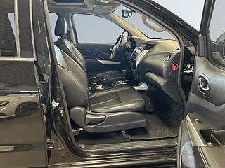 Nissan Navara Dubbelhytt 2.3 dCi 4WD 360°/Drag/MOMS/M&D-Värm/S&V-Däck