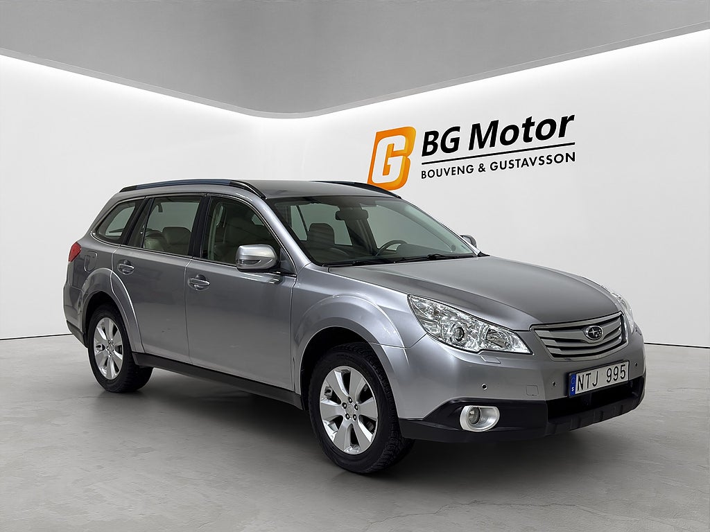 Subaru Outback 2.5 167HK 4WD Business Aut M-värmare/PDC/Elstol