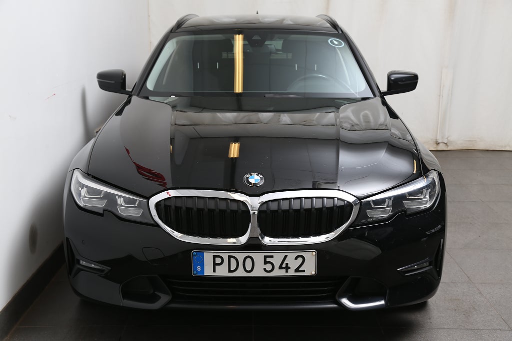 BMW 330e Plug-in Touring 292hk Sport Line Aut Drag