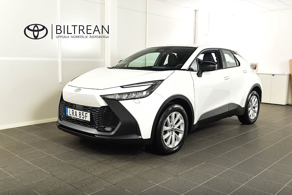 Toyota C-HR 2,0 Plug-in Active Backkamera Carplay Navi Rattvärme