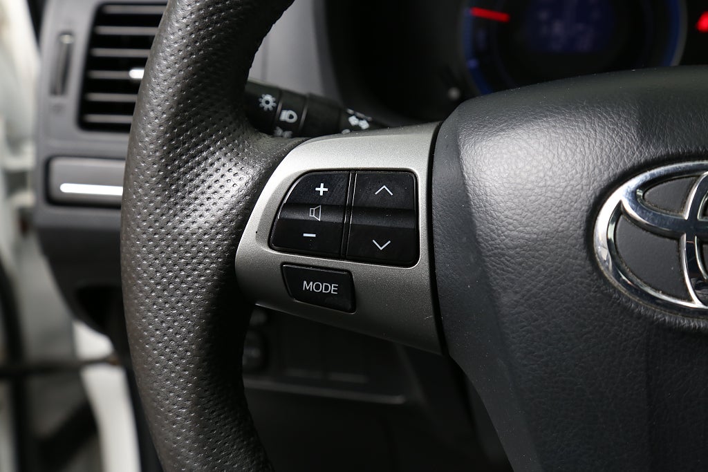 Toyota Auris 1,8 Hybrid e-CVT Plus 136hk Aut Motorvärmare 2011