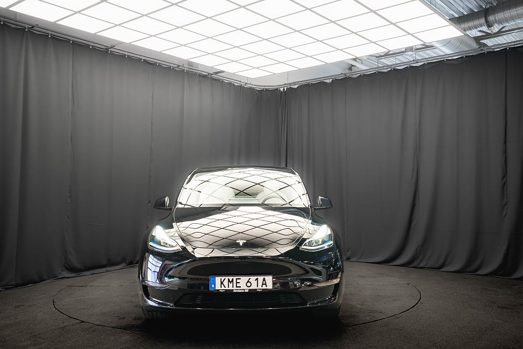 Tesla Model Y Long Range AWD 20'' DRAG PANO LÄDER LJUS-LÄDER MOMS