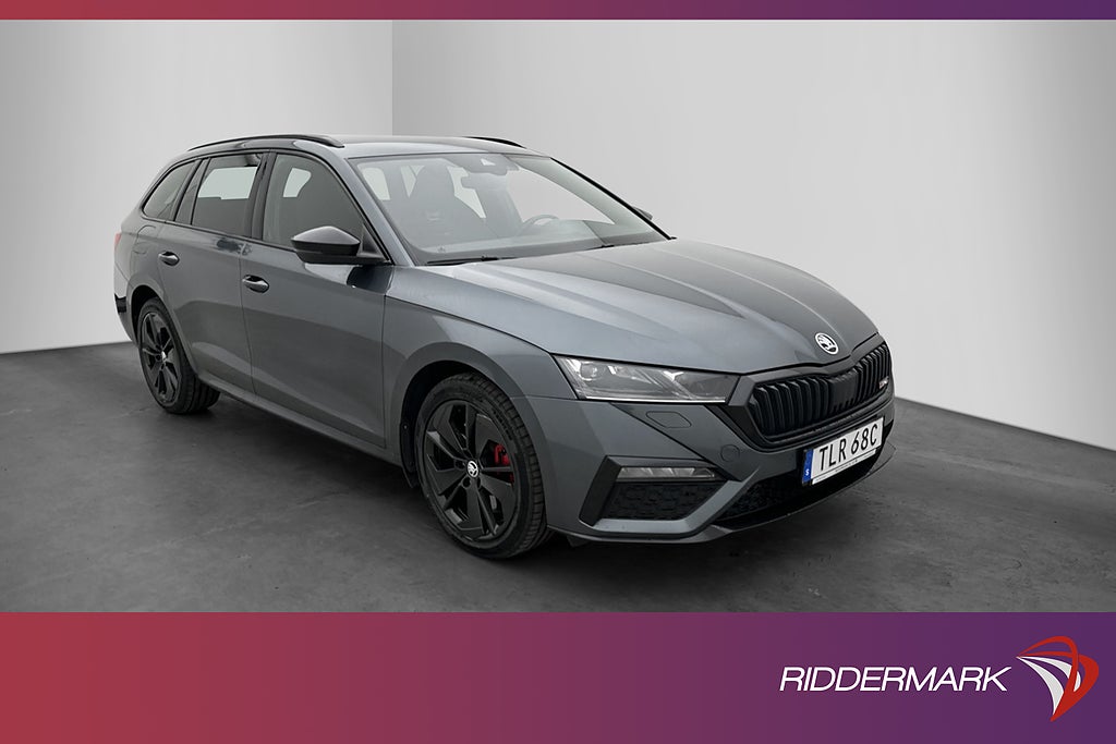 Skoda Octavia RS iV Plug-in 245hk Värm Kamera Elstolar MOMS
