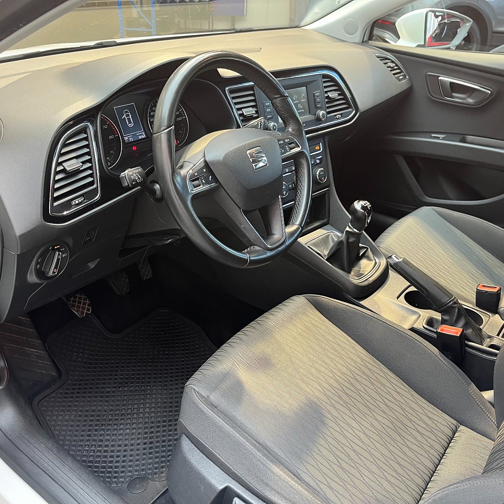 Seat Leon 1.2 TSI Style Värmare P-sensorer Farthållare Bluetooth