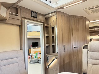 Husbil-integrerad Kabe TM I 760 LGB 16 av 31
