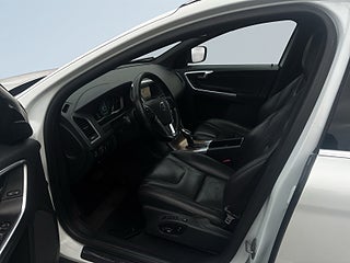 Volvo XC60 D4 AWD Summum/Drag/SoV/MoK/Pano/Psens/Skinn/Nav – bild 7