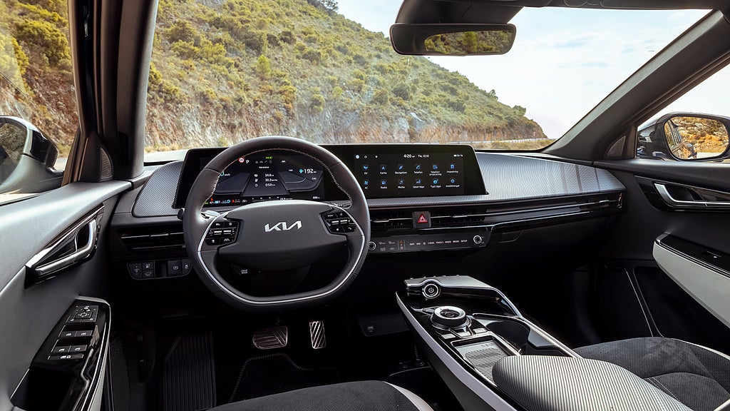 Kia har en rymlig kupé. Foto: Kia 