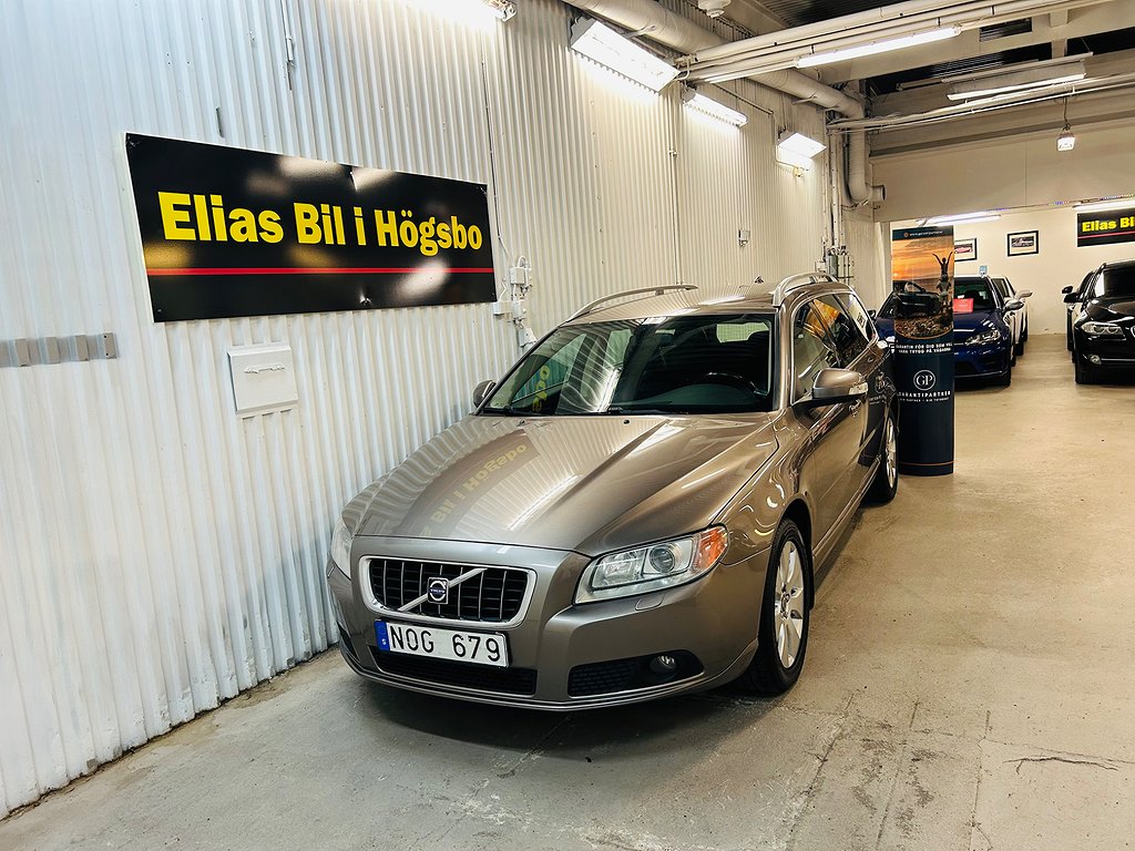 Volvo V70 D5 Geartronic Summum Euro 4,Kamrembytt,Svensksåld