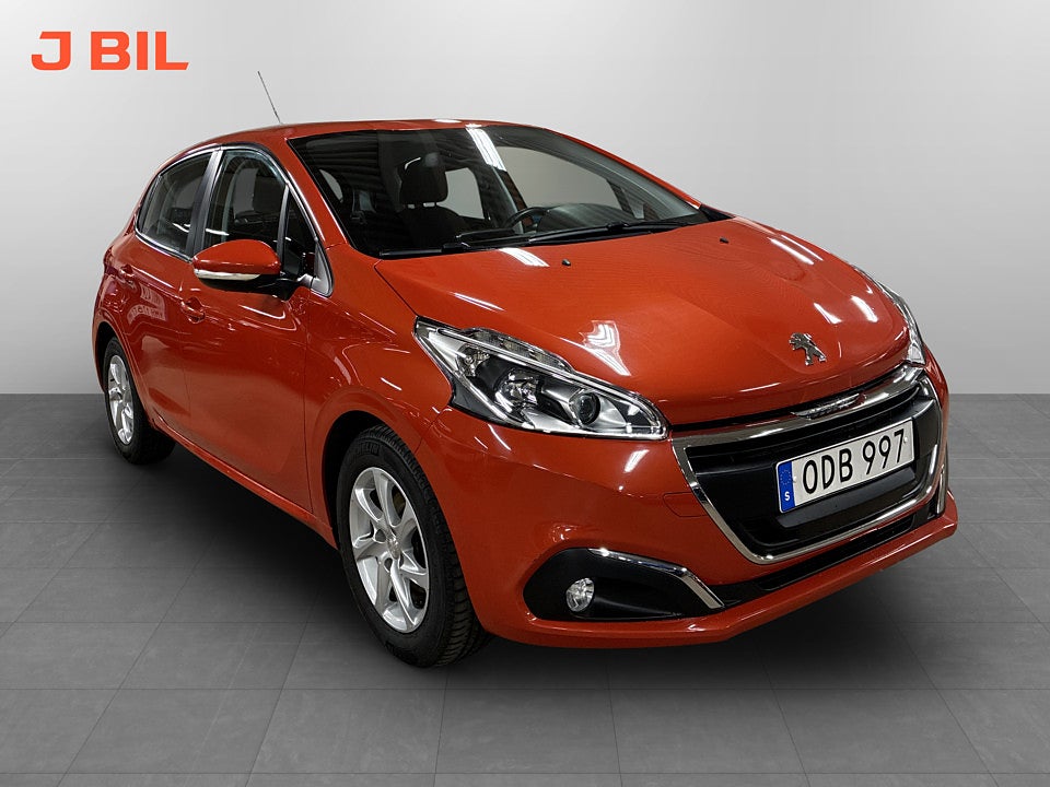 Bild på Peugeot 208 Active 1.2 PT 82hk LÅG SKATT! FARTHÅLLARE