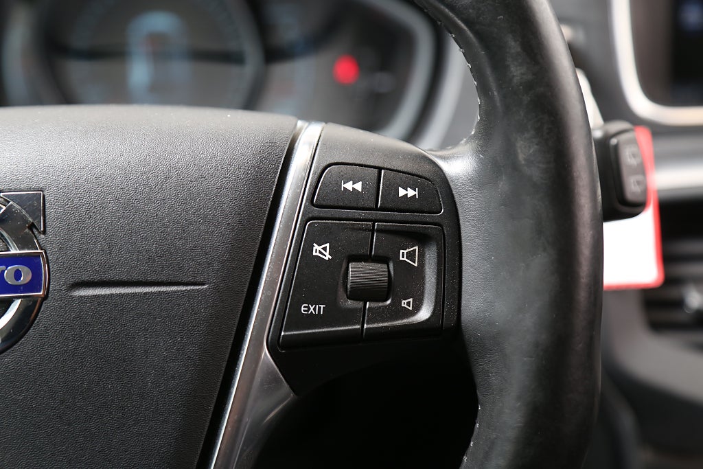 Volvo V40 T2 Momentum 120hk 2014