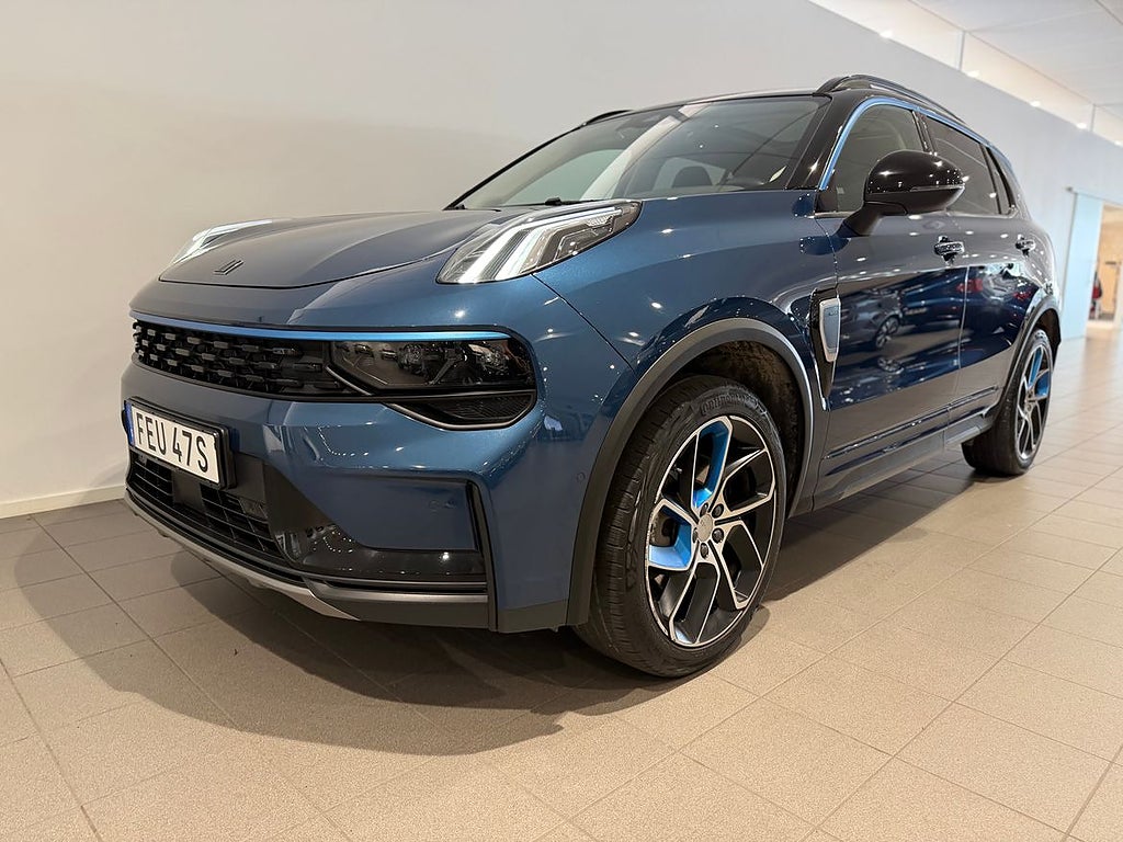 Lynk & Co 01 Lynk & Co PHEV / Dragkrok/ Panoramatak / Backk...
