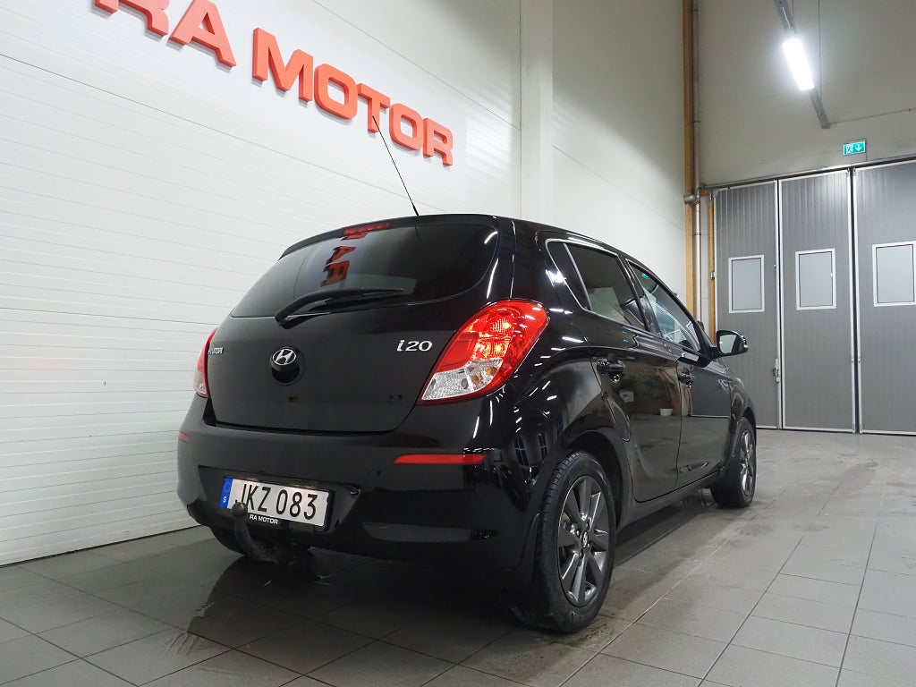 Hyundai i20 1.2 84hk Select Go! Edition Dragkrok Motorvärmare 2015