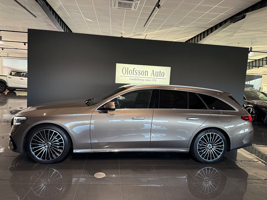 Mercedes-Benz E 300 e AMG Superscreen Läder 20tum Kombi - bild 2