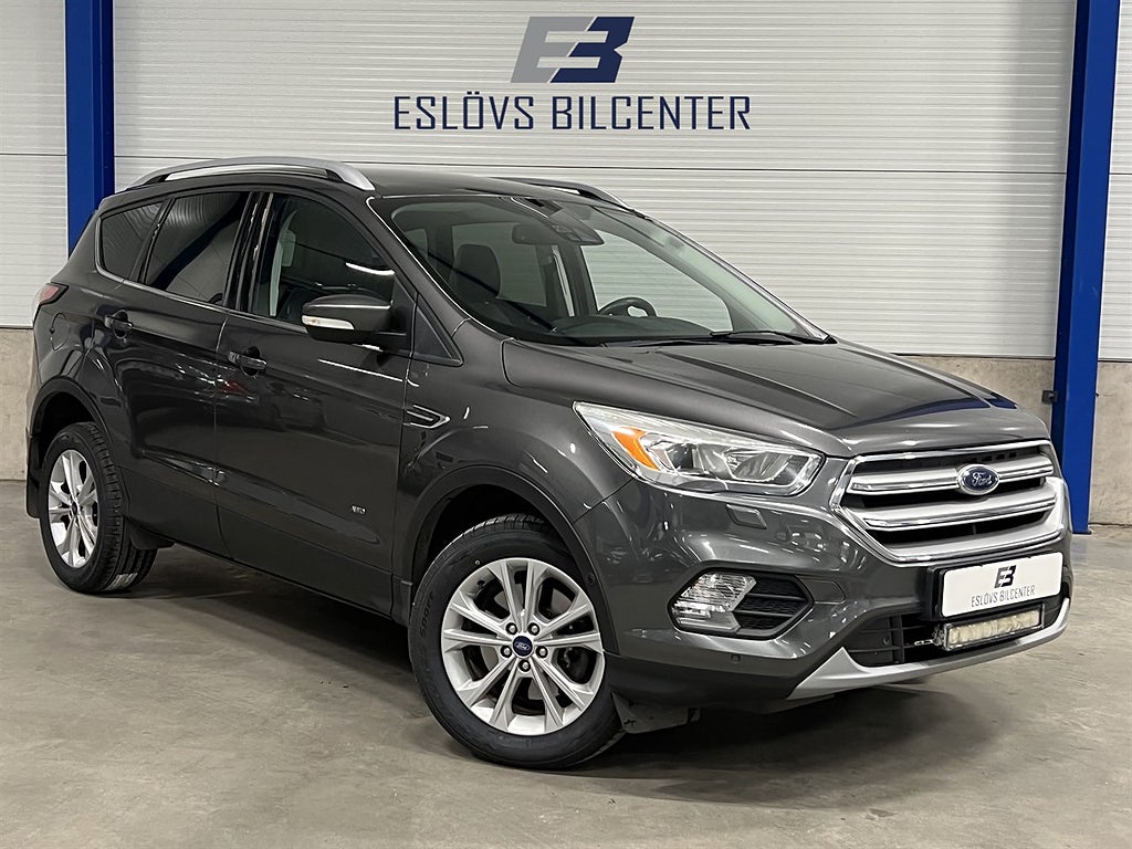Ford Kuga 2.0 TDCi AWD 150 HK / Titanium / Backkamera / Drag / Aut /