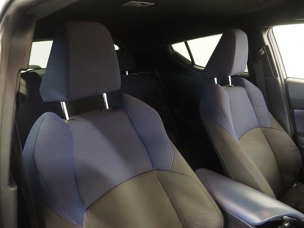 Toyota C-HR Hybrid 122hk CVT Style | Backkamera | 2017