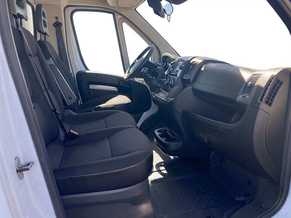 Bild på Peugeot Boxer Chassi Volymskåp 335 2.2 BHDi 165hk BACKKAMERA