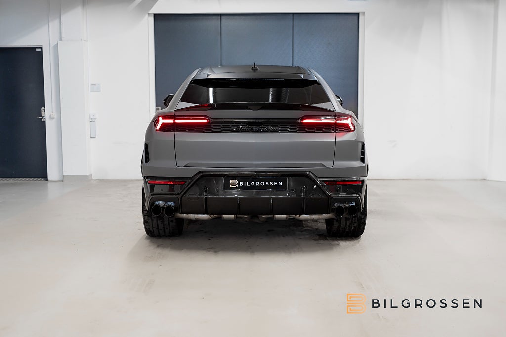 Lamborghini Urus SE Style-P Dark Big-Carbon Grigio China 23” NY