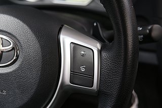 Halvkombi Toyota Verso-S 18 av 23