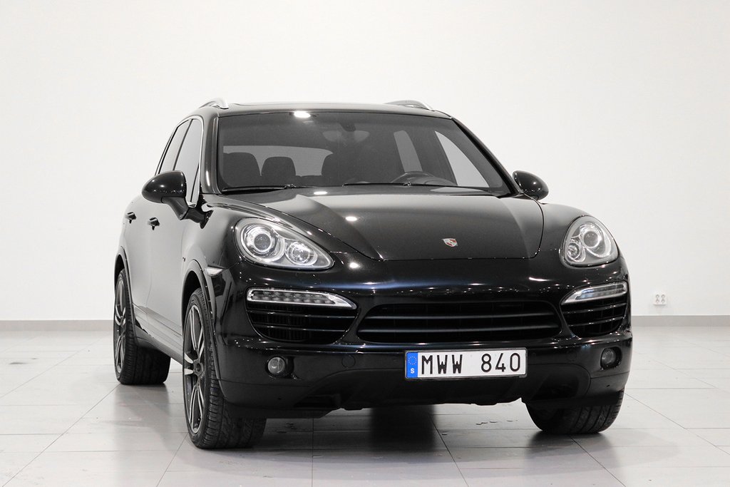 Porsche Cayenne Diesel 240hk / Sportchrono / Drag / Panorama