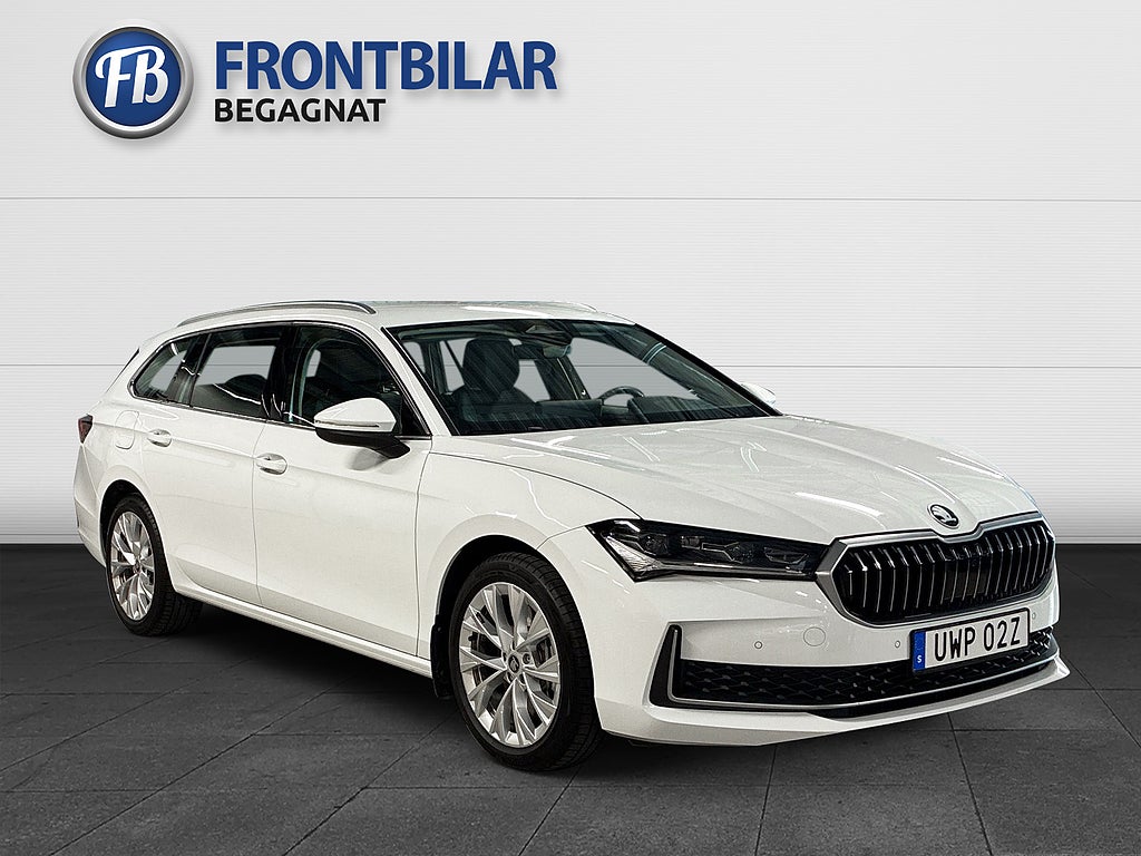 Skoda Superb iV Kombi/B-kamera/Adaptiv fart/Keyless/El-stolar/drag