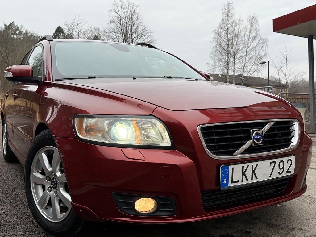 Volvo V50 2.0 D 136HK D värmare Tidur Xenon Besiktigad 