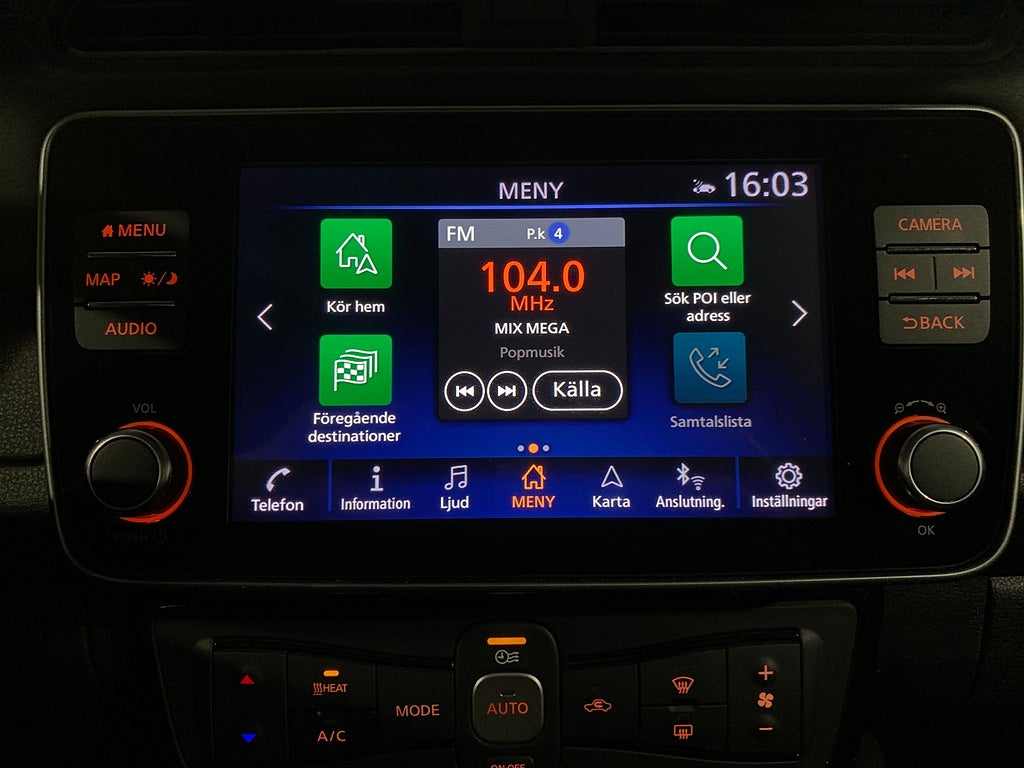 Nissan Leaf N-Connecta|40kWh|Värmepump|360 kamera