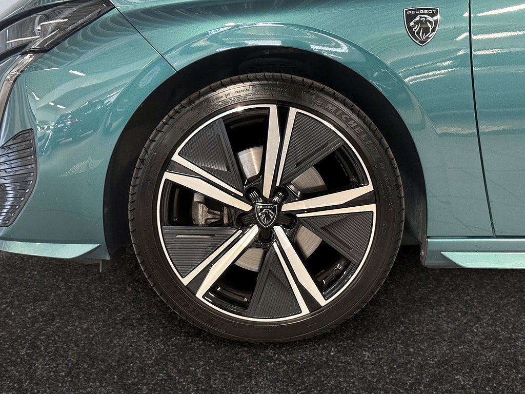 Peugeot 308 SW 1.2 PT GT-Line Adaptiv farth Navi Backkamera Carplay bild 14