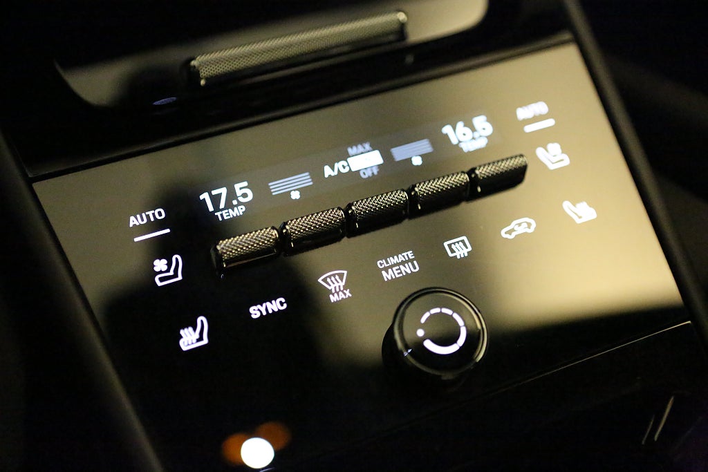 Porsche Cayenne Turbo E-Hybrid 739hk Coupé GT-Pack PCCB 2025