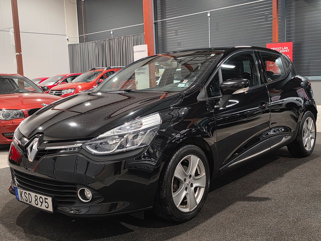 Renault Clio 0.9 TCe Euro 5 Ny servad 1 Brukare Navigation keyless