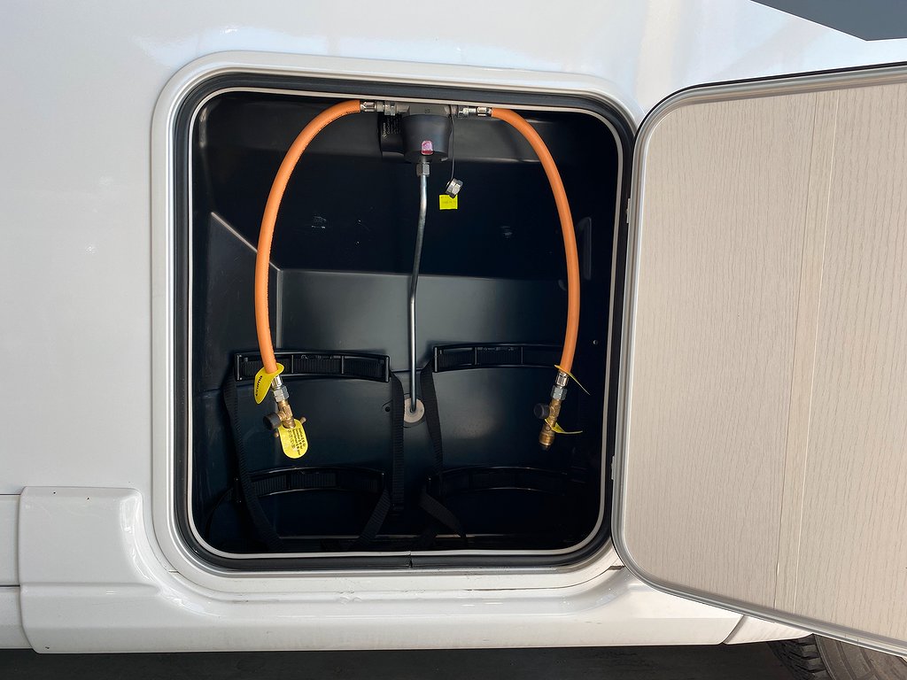 Pilote G 740 Evidence / AC / Solcell / Litium / Täthetsgaran - Pilote