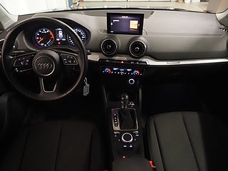Kombi Audi Q2 14 av 22