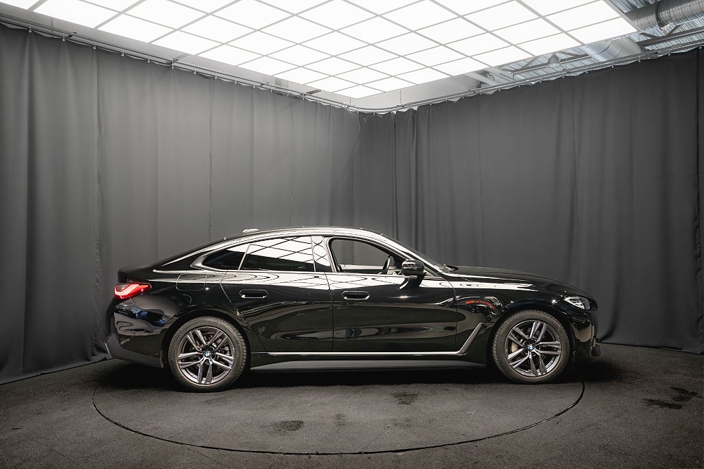 BMW i4 eDrive40 PANO LÄDER KAMERA ADAPTIV FART 83.9kWh MOMS