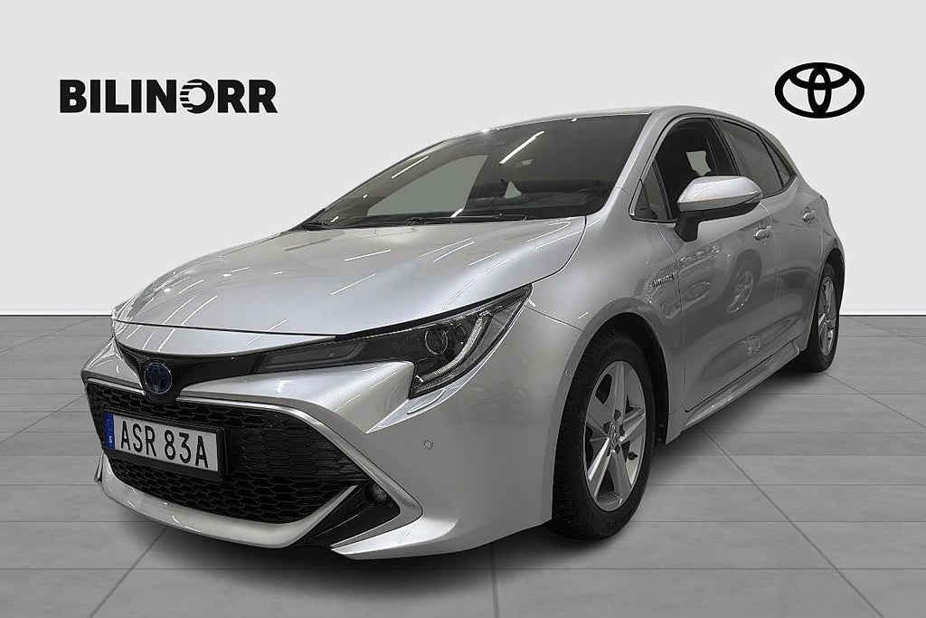 Toyota Corolla Hybrid 1,8 5D EXECUTIVE, Drag, Mvärm