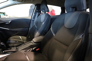 Halvkombi Volvo V40 9 av 22