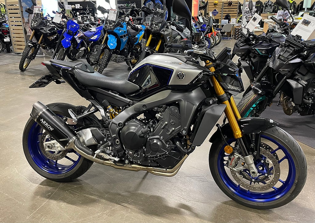 Yamaha MT-09 SP DEMO ARROW SYSTEM TAIL TIDY SPARA 17000kr
