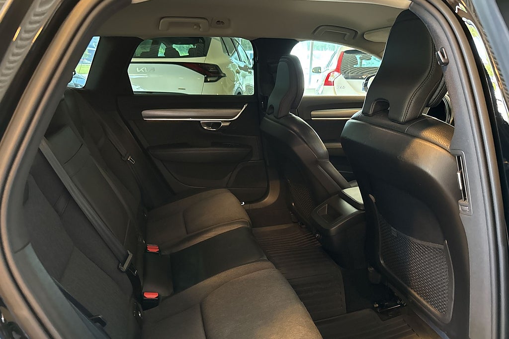 Volvo V90 T4 Geartronic Momentum Drag Värmare B-kamera Sov Hjul  miniatyr 13