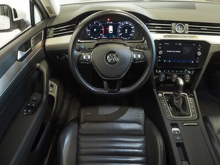 Kombi Volkswagen Passat 12 av 22