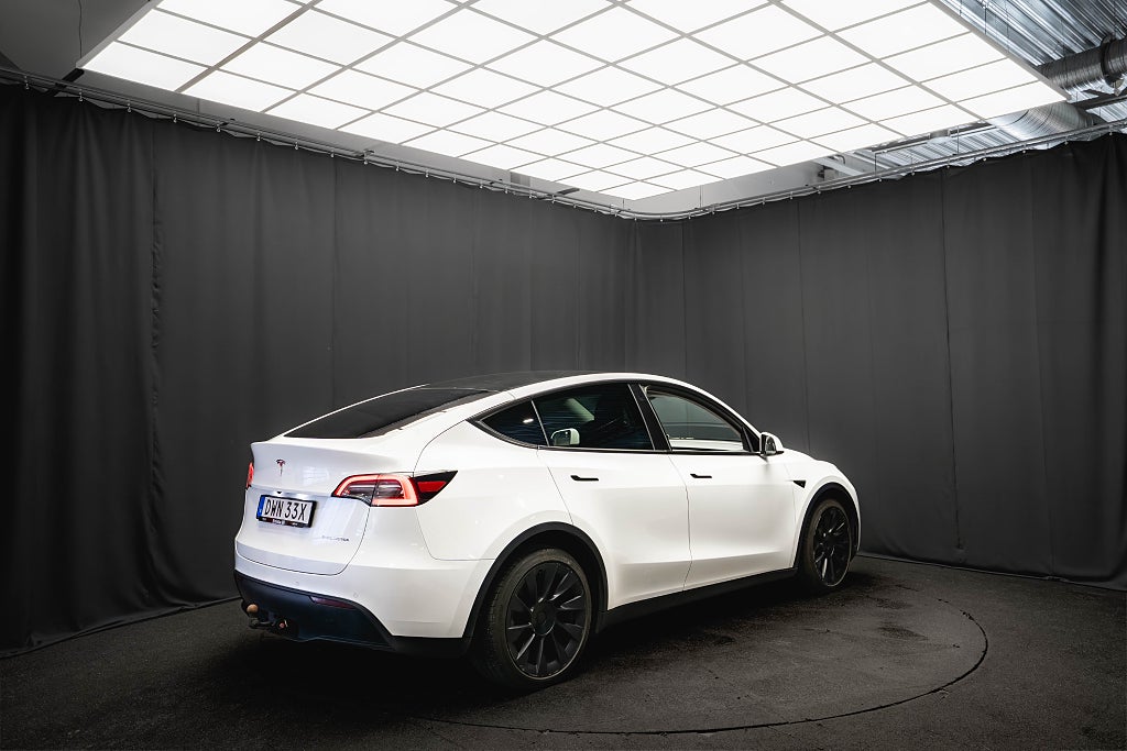 Tesla Model Y Long Range AWD DRAG 20'' PANO LÄDER 1-ÄGARE MOMS
