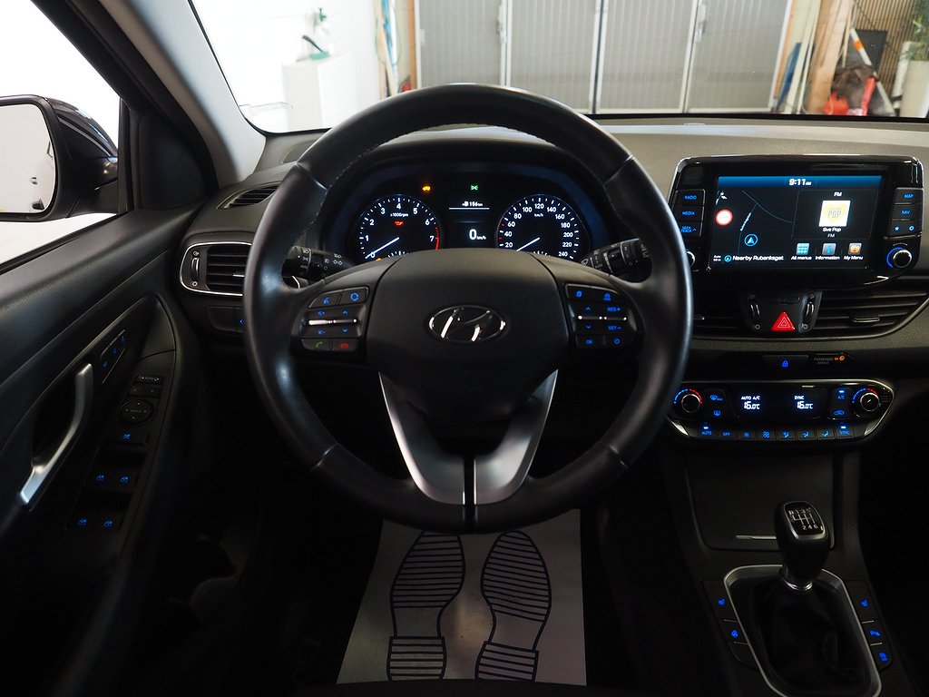 Hyundai i30 1.4 T-GDi 140hk Premium Navi M-Värm Kamera 2018