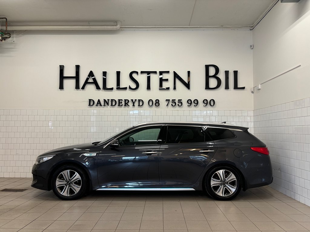 Kia Optima Sport Wagon Plug-in Panorama Skinn Drag Svensksåld