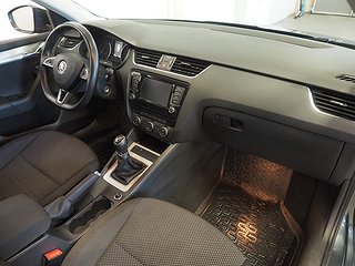 Kombi Skoda Octavia 7 av 17