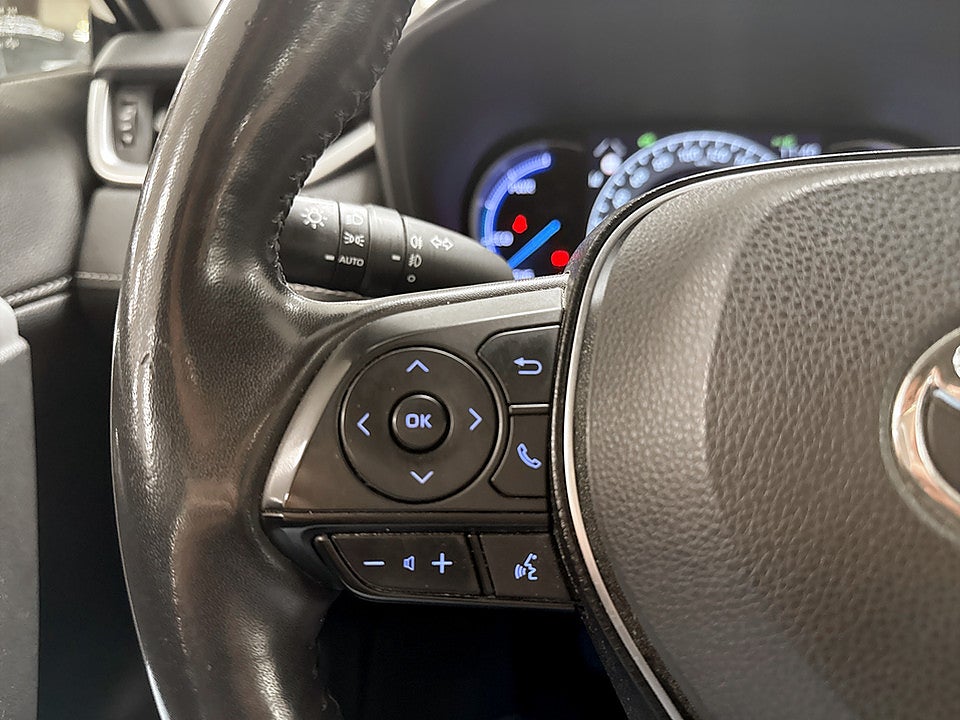 Bild på Toyota RAV4 Active Hybrid E-CVT 222hk Aut 4WD B-KAMERA DRAG