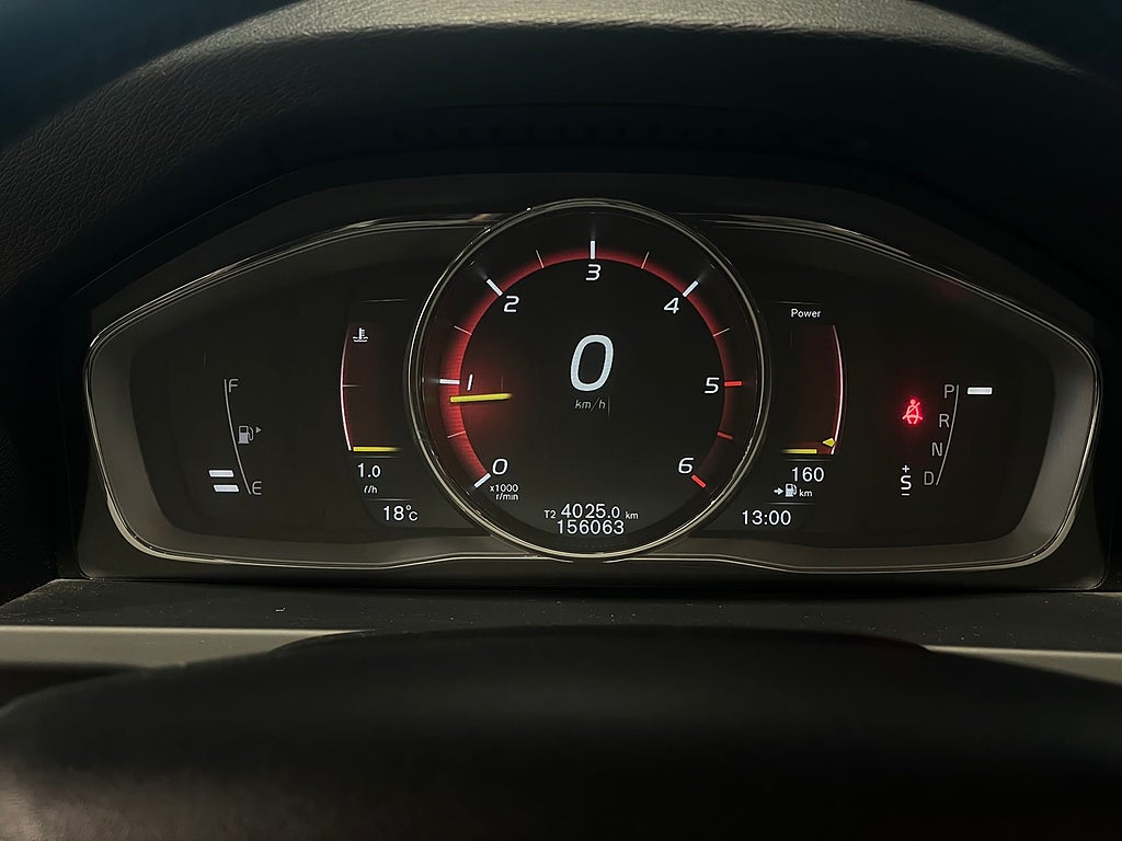 Volvo V60 D4 |Momentum | KAMREM BYTT | DRAG |VÄRMARE 2017