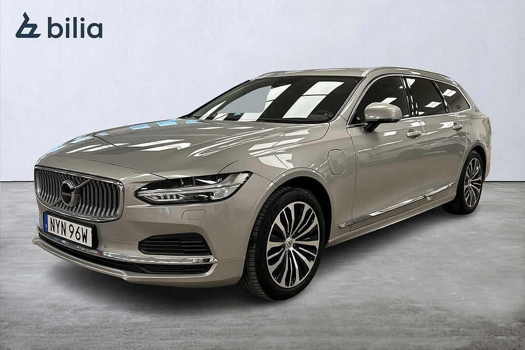Volvo V90 Recharge T6 Core Edition Dragkrok Ljuspaket