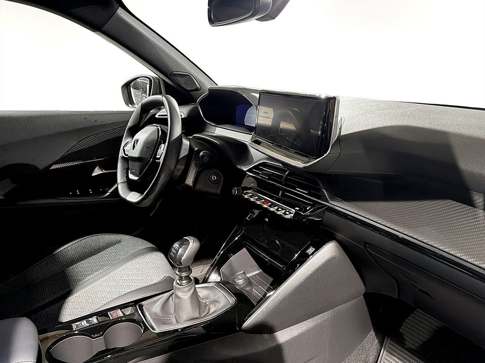 Bild på Peugeot 2008 Allure 1.2 PT 130hk Aut CARPLAY P-SENSORER