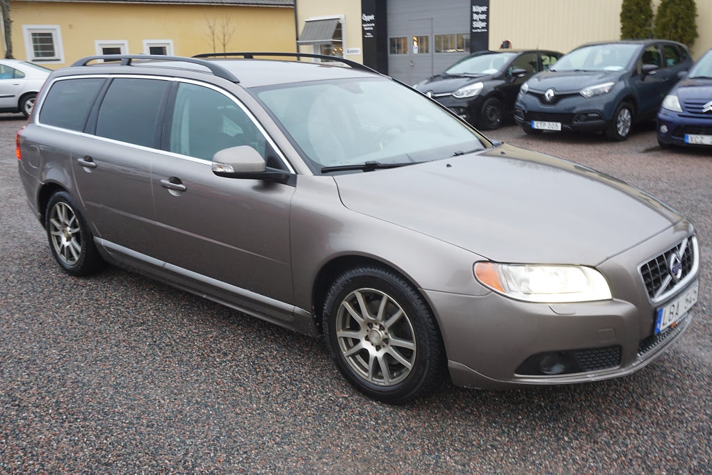 Volvo V70 1.6D DRIVe Momentum 19500mil Drag Värmare