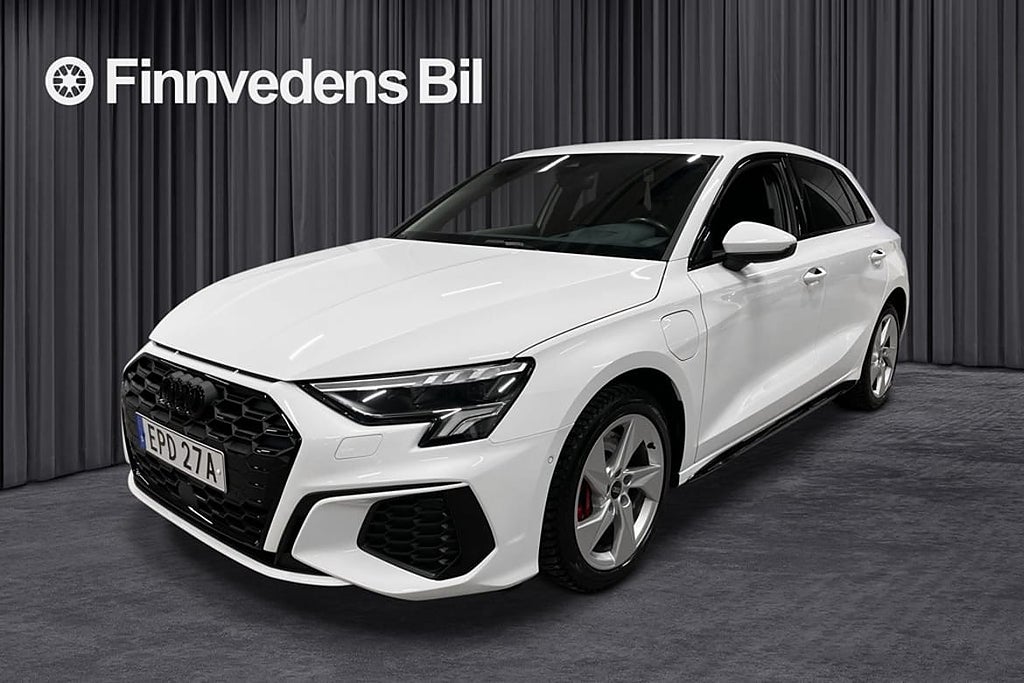 Audi A3 Sportback 45 TFSI e S-line *V-HJUL/HUD/SPORTSTOLAR*